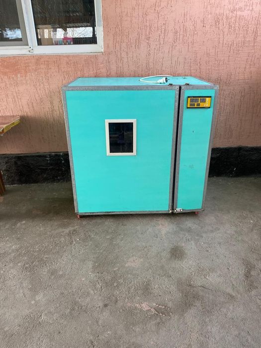 Продам инкубатор