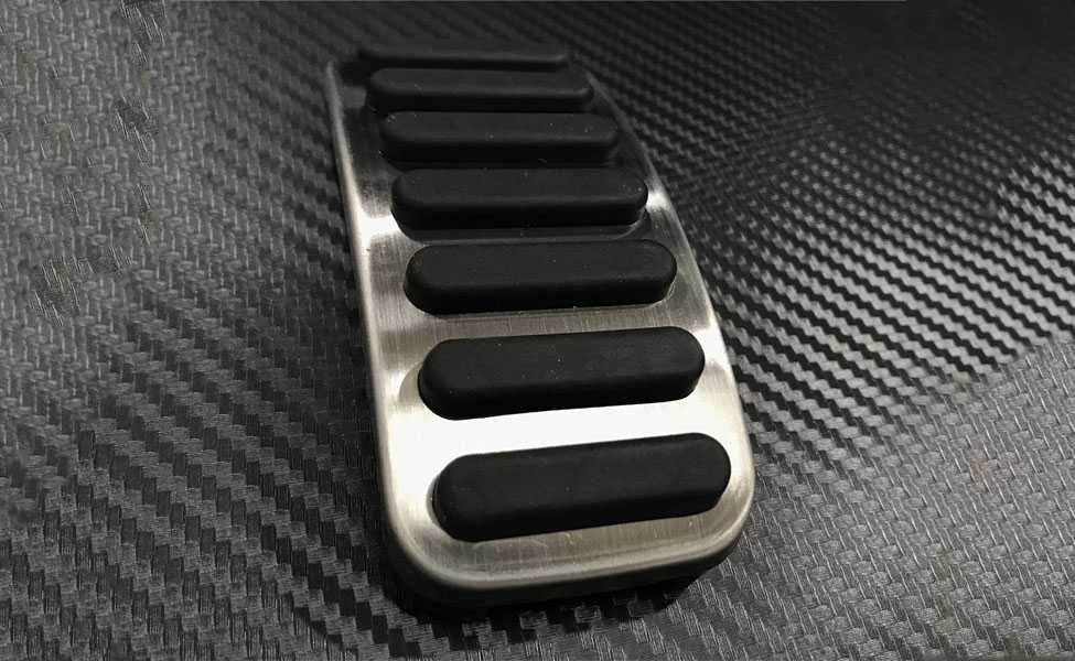 Ornamente INOX pedale R-Design - Volvo S40 / V40 / V50 / C30 / C70