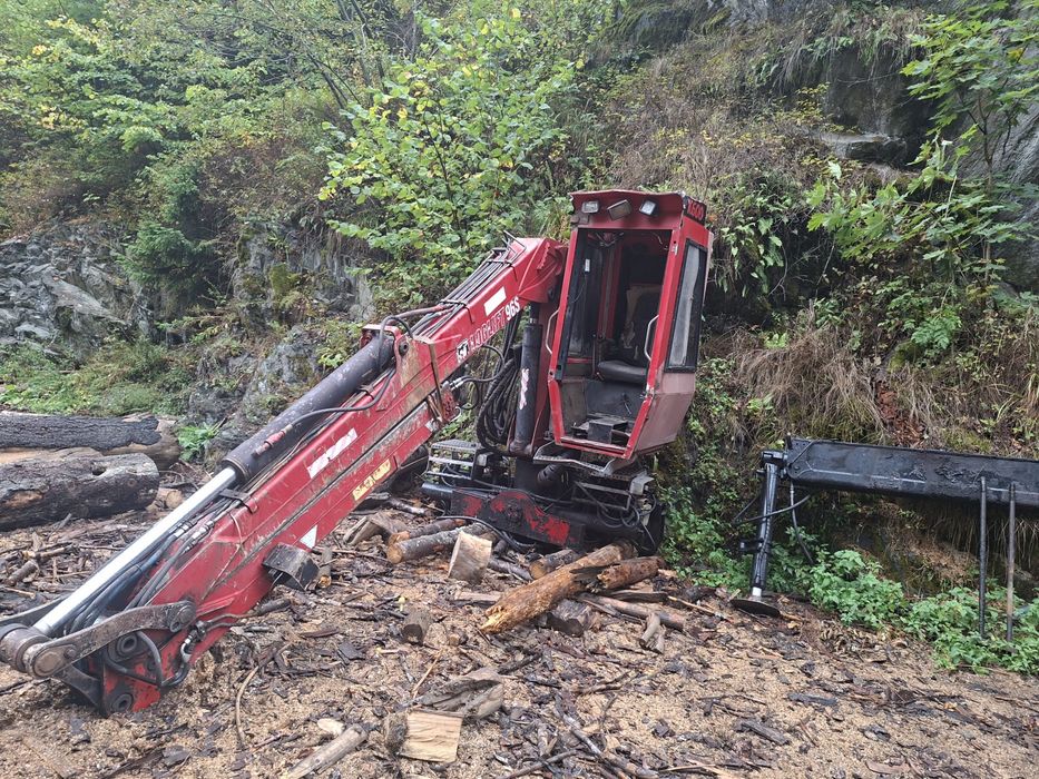 Vând macara loglift 96S