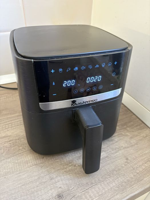 Air fryier MasterPRO