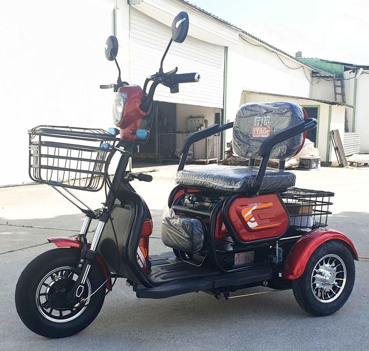 Триколка за възрастни с три седалки ал джанти модел  ТИГТАГ М19 бордо