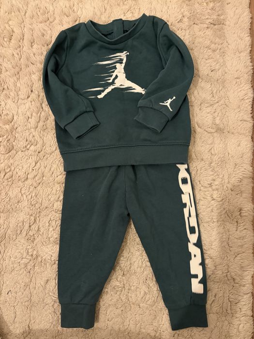 Екип Nike Jordan 12 месеца