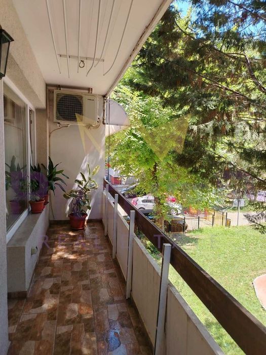 Продава се Тристаен апартамент в Несебър - 70 кв.м за 1166 €/кв.м - Снимка #3