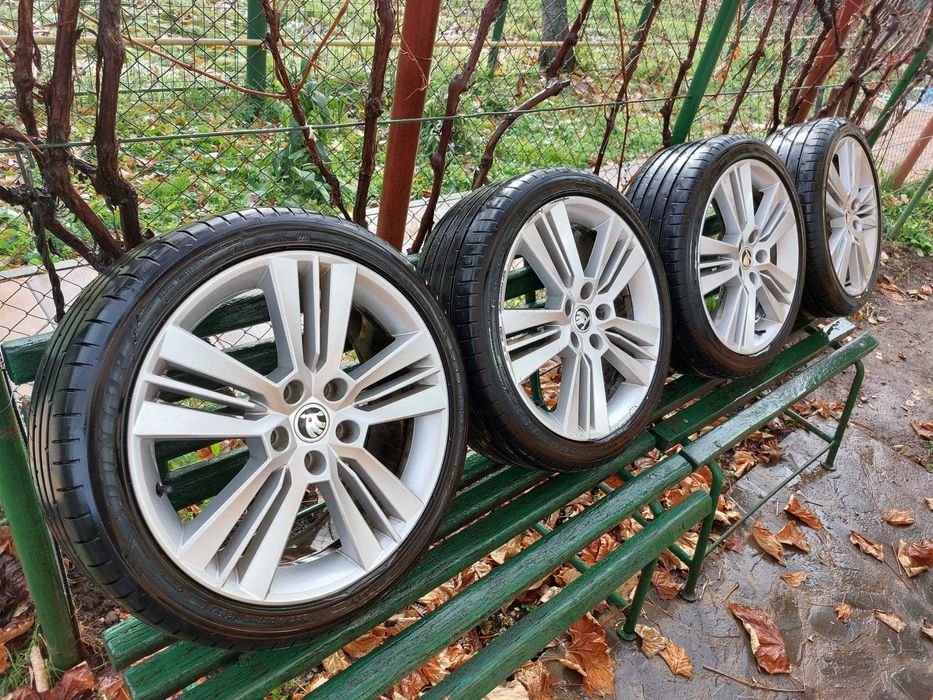 Jante aliaj R18 skoda octavia cu anvelope DUNLOP vara 225 40 ZR18