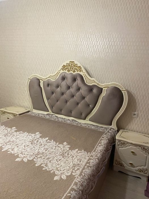 Спальный кровать