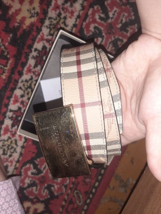Продаётся ремень BURBERRY