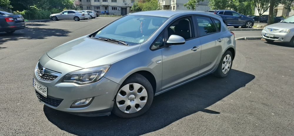 Opel astra j 1.6 benzina