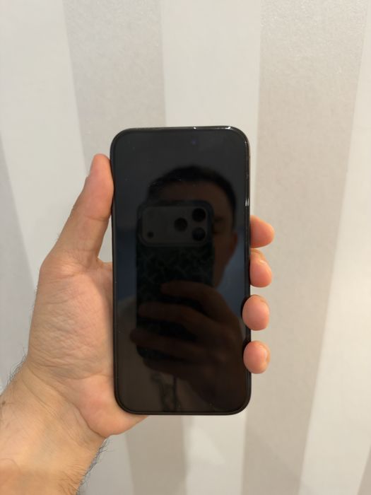 Продам Iphone 15Pro