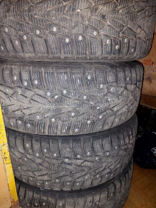 Зимние шины с дисками. Комплект