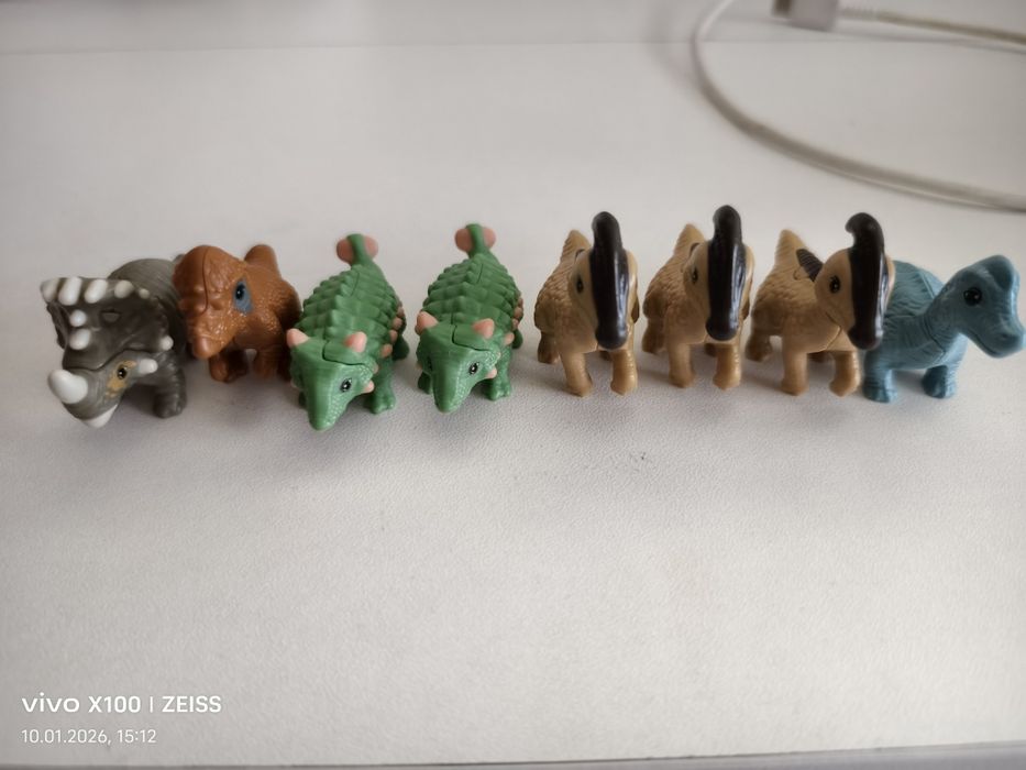 Kinder joy stranger things,DC, динозавры