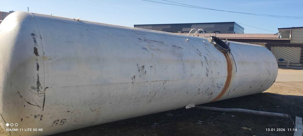 Цистерна емкость бочка