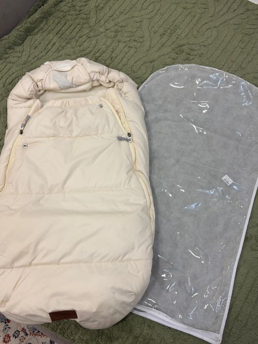 Продам детский комбинизон 0-3 мес