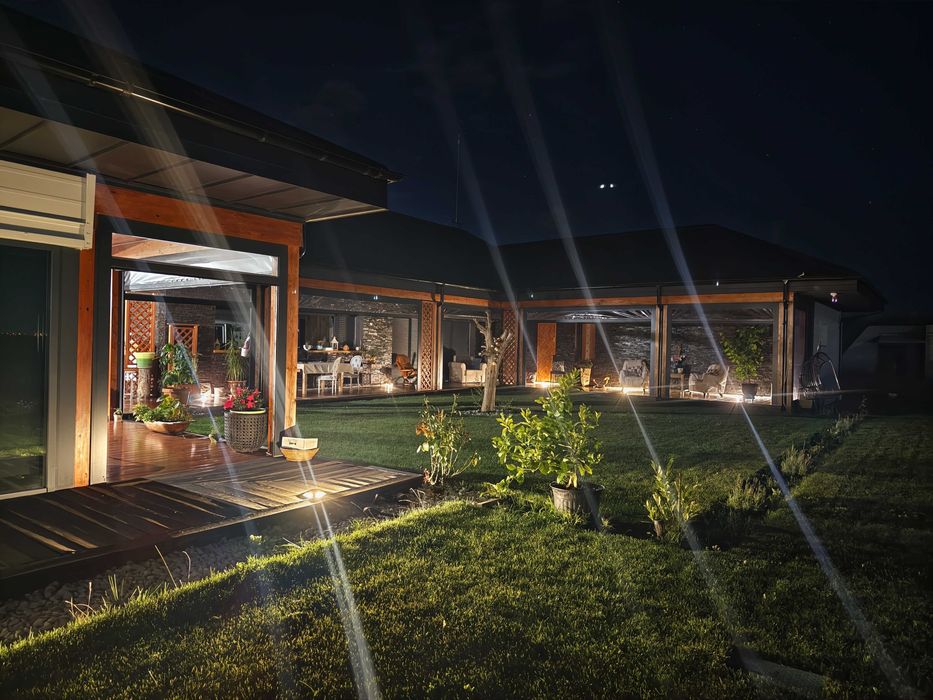 DOMENIU-VILĂ SMART-LUXURY (9.000 mp) construcție 2021 - DN1 - E60 Copăceni - Cluj monitorizat video+contract firmă de pază
