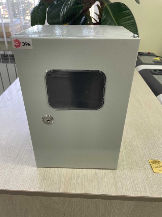 Корпус металлический и пластиковый