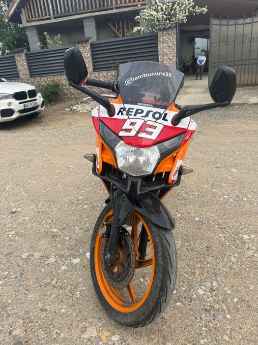Vând Honda CBR 125