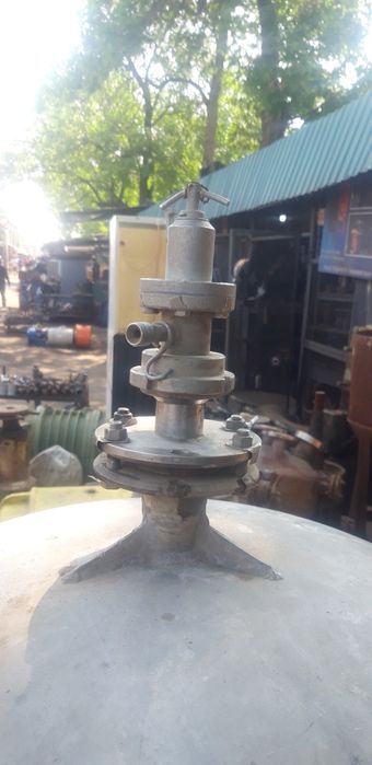 Алюминиевый Бочка. 6 шт. 225 литра 1 шт 400 литра