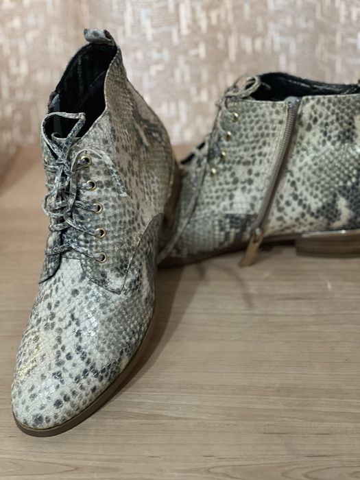 ботинки на весну , сапоги на зиму,