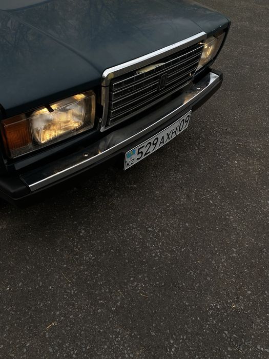 ваз 2107  в хорошем состояний