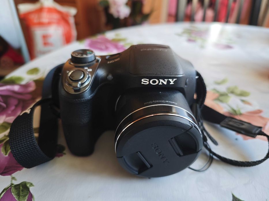 Фотоапарат Sony Cyber-shot DSC H-300