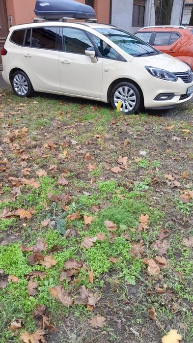 Vând Opel Zafira Tourer Din 2019 cu 7 Locuri