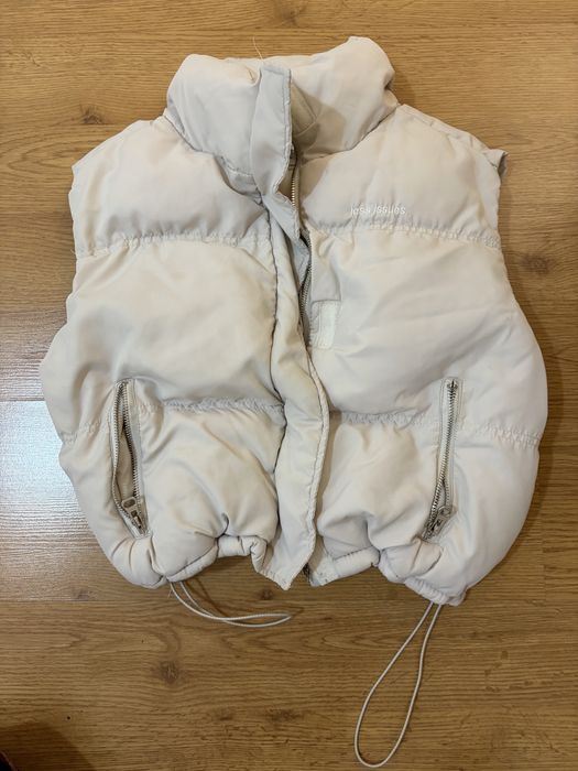 Продавам дамски елеци