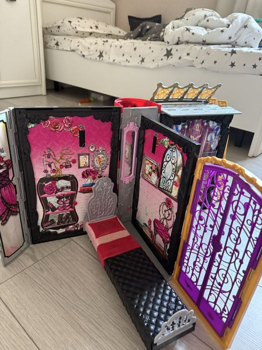 книжка Ever After High домик