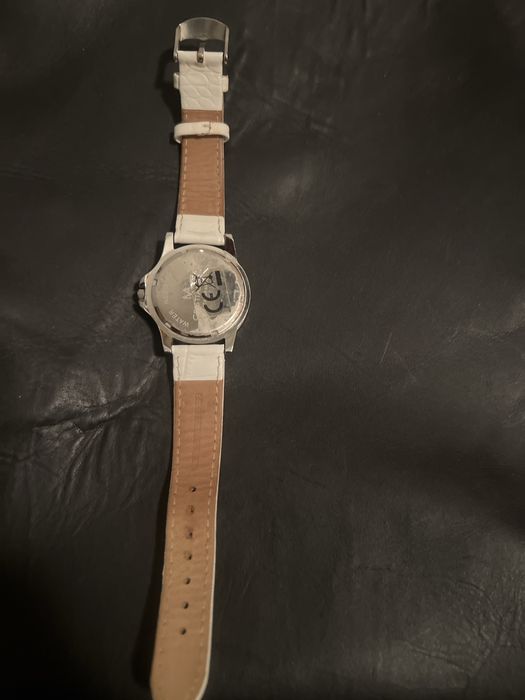 Ceas Cristian Lay dimensiune 40mm nou nout cu pietre model deosebit