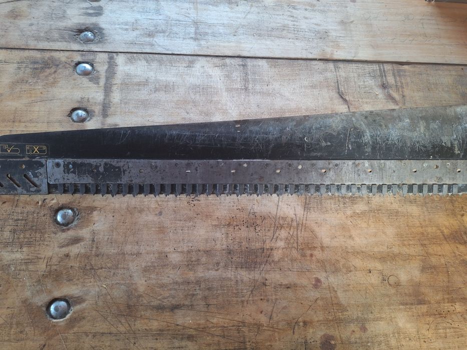 Vând mașină Dewalt pentru tăiat cărămidă