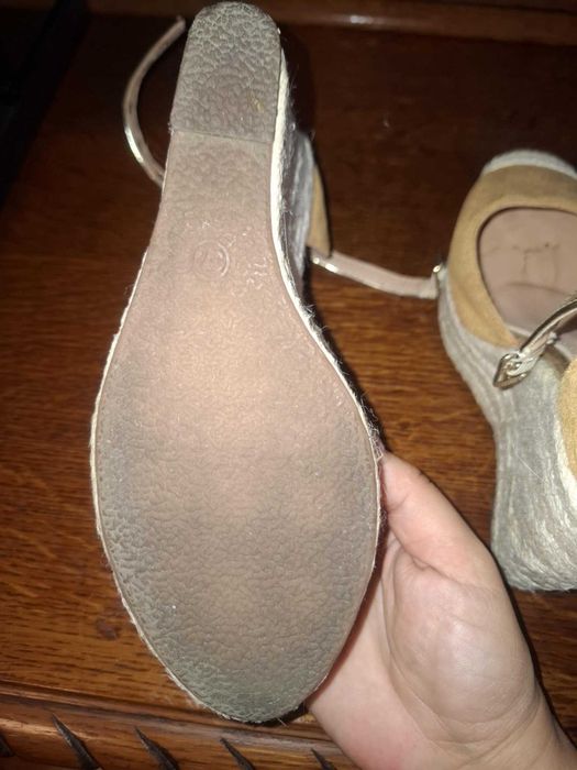 Летни сандали на платформа  Ideal shoes