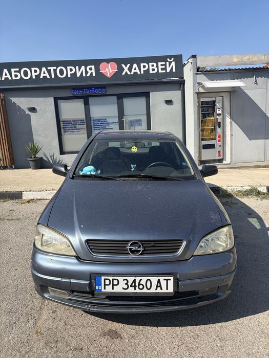 Продавам Opel Astra 1.4