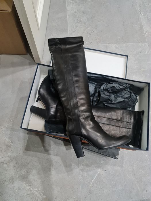 Сапоги женские пр-во Италия 36 р-р