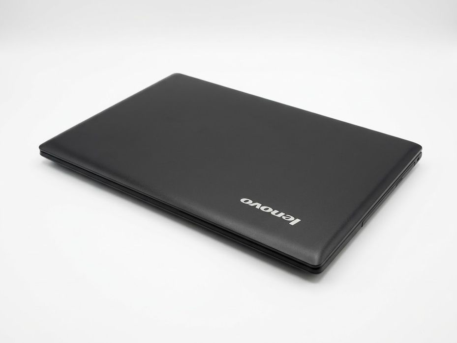 Lenovo G570 (Core i3 / 8GB / 500GB)
