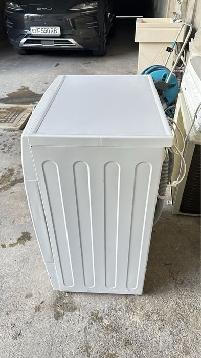 6кг ли LG кир ювиш машинаси бир қўл тутган холати зўр