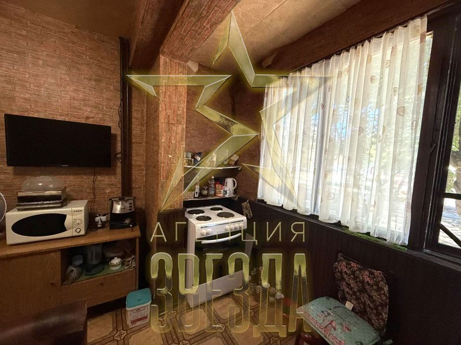 Продава се Тристаен апартамент в Пловдив, Христо Смирненски - 70 кв.м за 1615 €/кв.м - Снимка #4