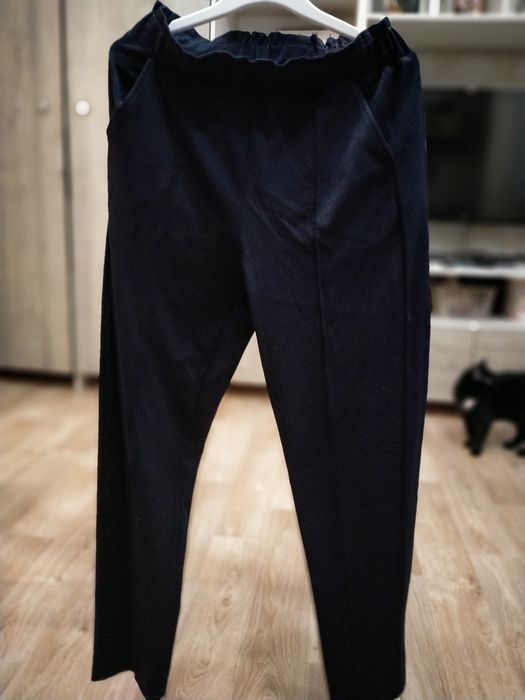 Юбки, брюки, платье.