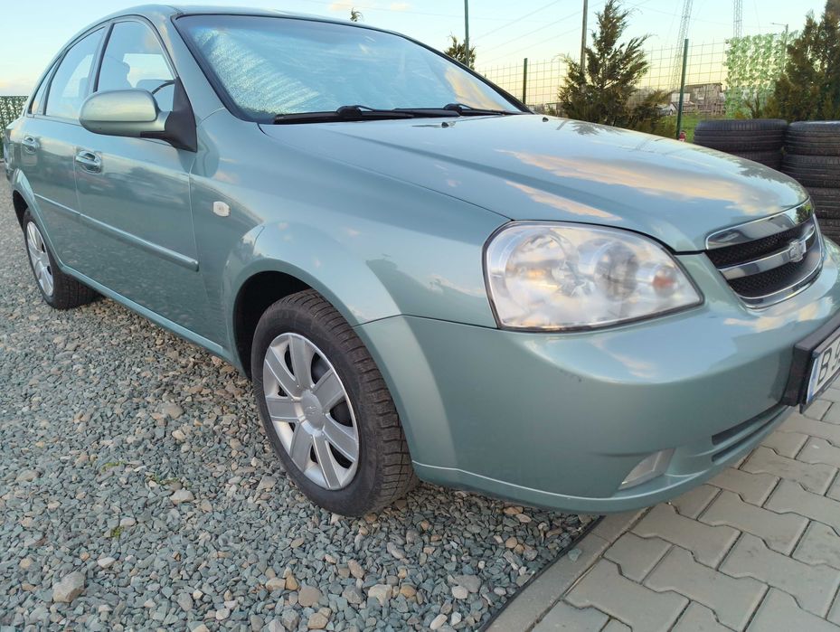 Chevrolet. Lacetti 1,6 benzină stare foarte bună