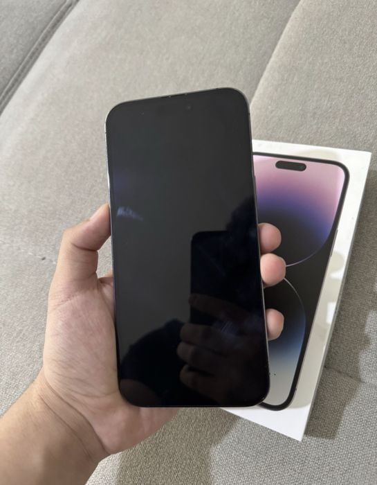 Срочно продаю Айфон 14 Про Макс