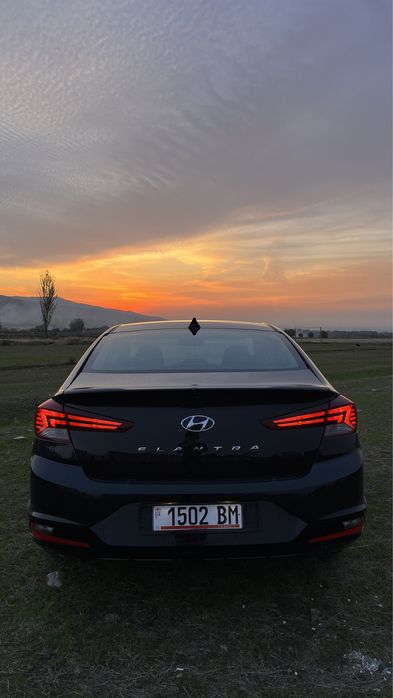 Hyundai Elantra 2019
