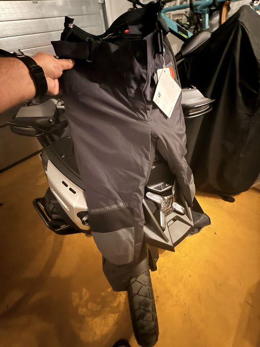 Costum nou Moto Dama masura S Goretex BMW impermeabil