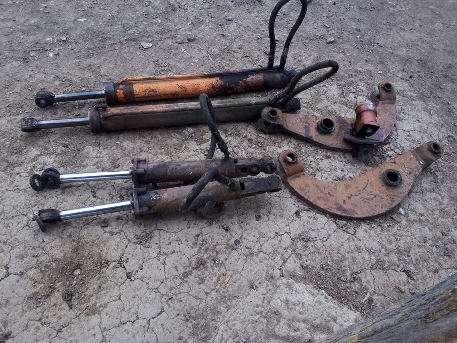 Punte Ifron,cilindrii si alte piese tractor u650