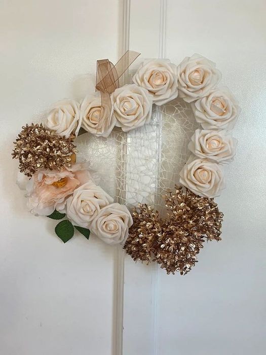 Coronite decorative