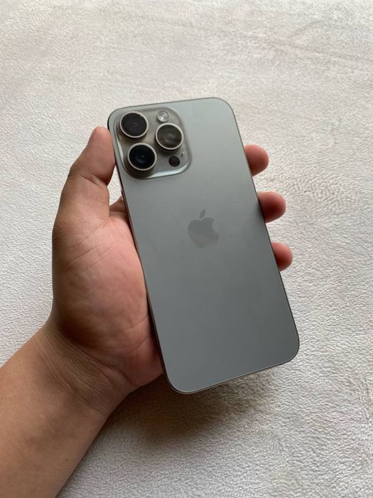 Продам Iphone 15 Pro Max на 256 GB, DualSim, 83% батарея