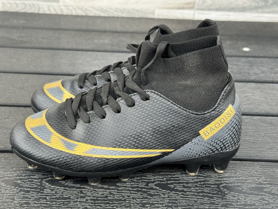 Бутонки за футбол