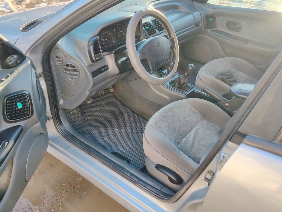 Продам рено лагуну