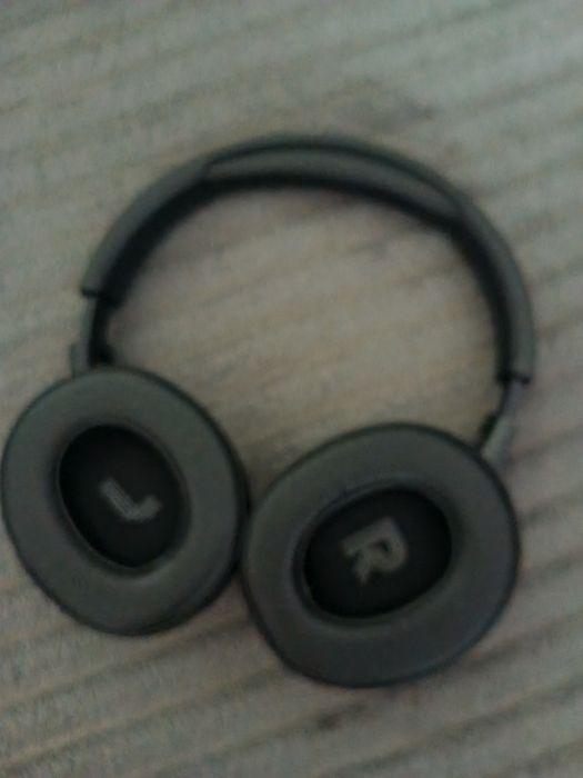 JBL TUNE 720BT black
