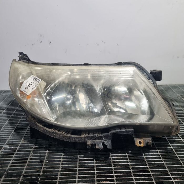 Far Dreapta Subaru Forester 2007 - 2011 SUV 4 Usi (1380) Fara xenon