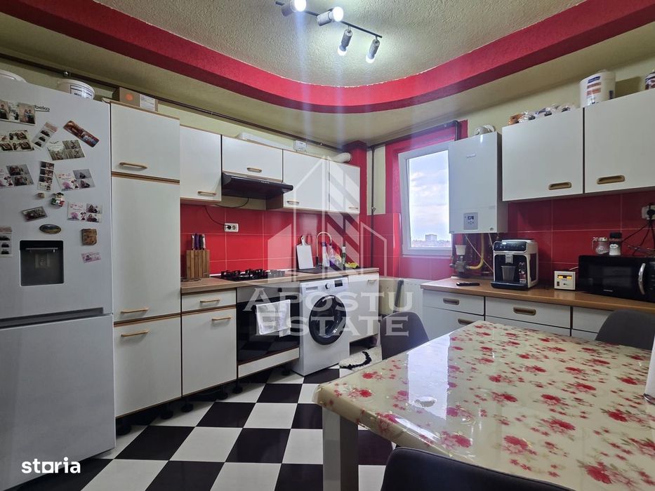 Apartament 3 camere decomandat, etaj 4/4 negociabil