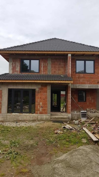 Executam acoperisuri foisoare terase