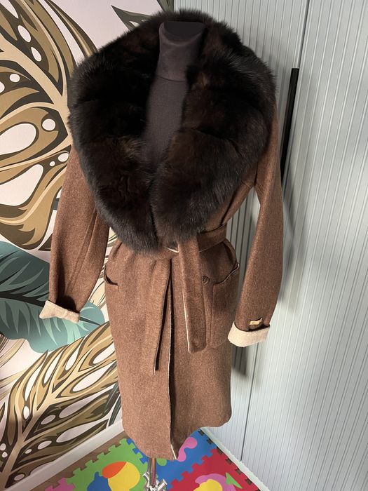 Palton Alpaca cu guler din blana de vulpe  , marimea S