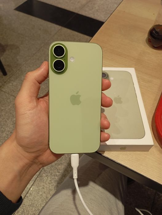 Айфон 17 в отличном состоянии